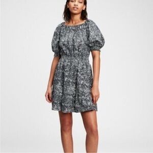 NEW GAP | Puff Sleeve Black and White Smocked Waist Dress | Women’s Large